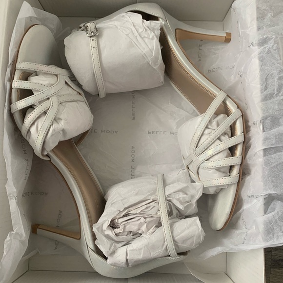 Pelle Moda Ronnie Ankle Strap Sandal Size 10 Silver Digital Foil Metallic - NWB - Picture 12 of 15